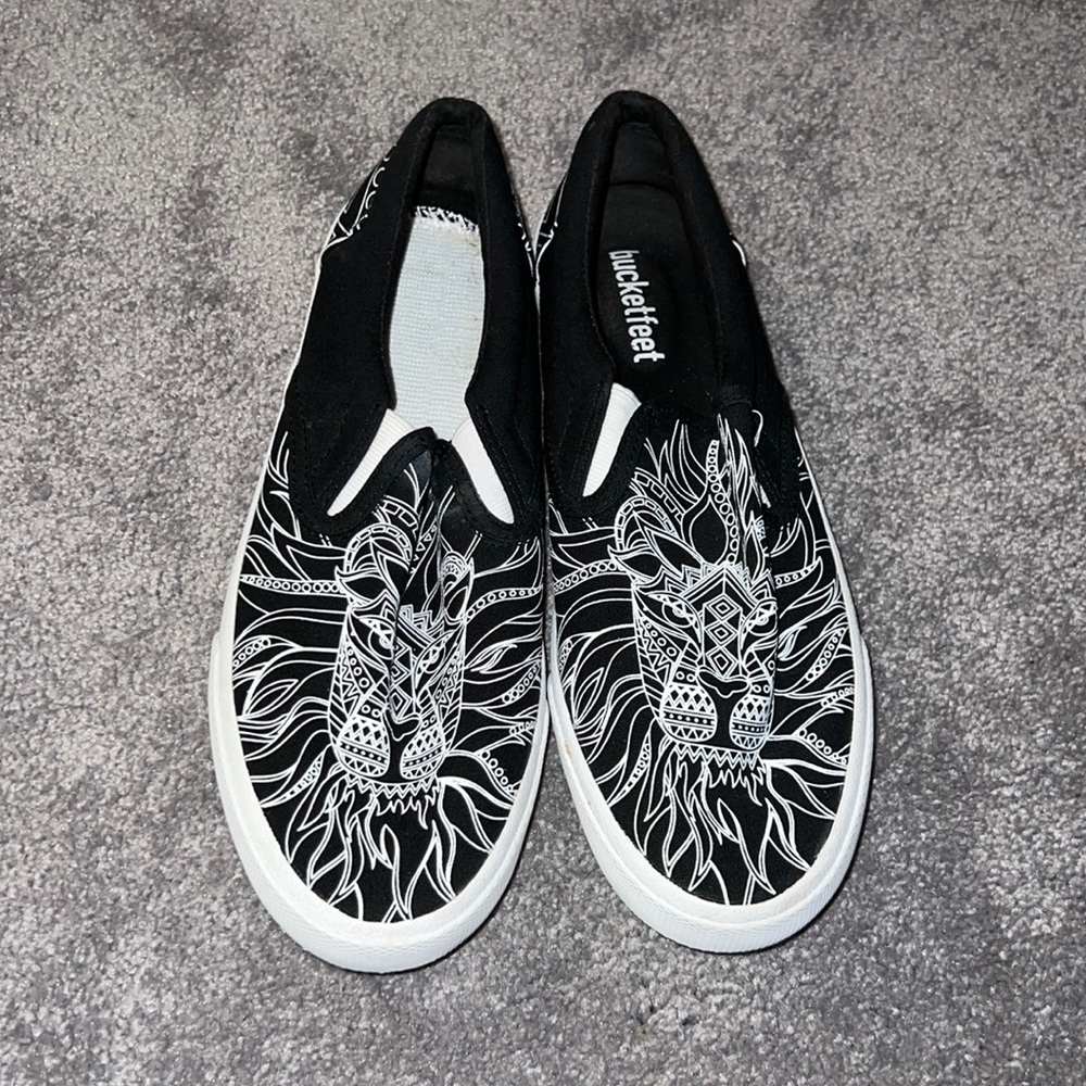 Bucketfeet shoes